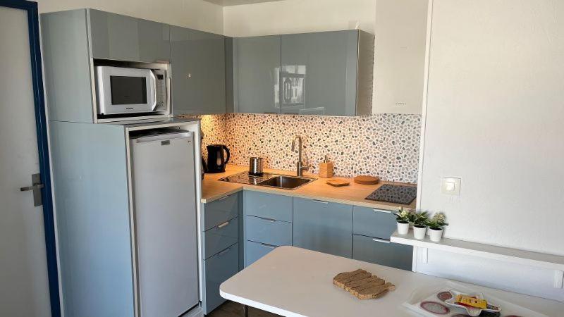 Apartment Bleu Marine Vue Ocean, 2 Chambres, Terrasse 30m2, Parking Privatif Et Piscine En Ete